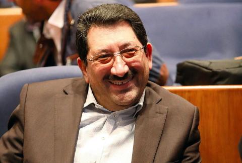 بیتوجهی وزیر صمت به خودروسازی