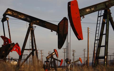 افزایش بی‌سابقه قیمت نفت به دلیل تحولات ایران و ونزوئلا