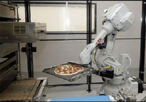 ربات پیتزا پز هم از راه رسید +عکس