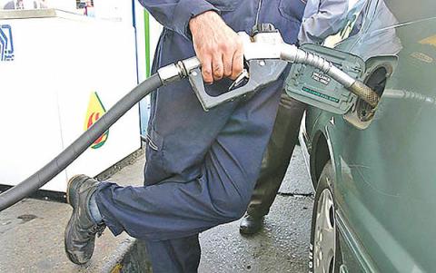 «خودرو» در معادله قیمت بنزین