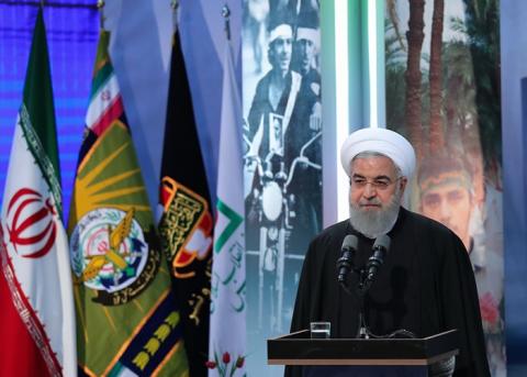 روحانی: مشکل کشور احساس وظیفه زیادی است