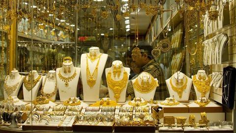 طلا و جواهرات را تا اطلاع ثانوی حضوری بخرید