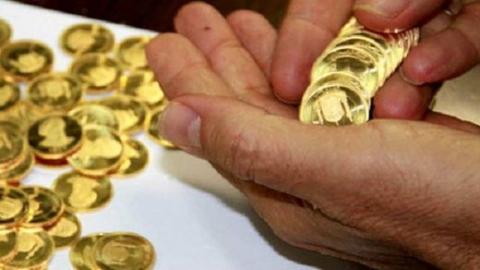 قیمت سکه لحظه به لحظه میریزد