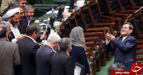 عکس یادگاری نمایندگان مجلس با موگرینی