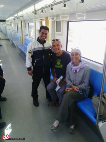 اولین مسافران خارجی مترو فرودگاه امام(ره)+عکس