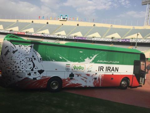 اتوبوس مدرن وجدید تیم ملی فوتبال ایران پلاک شد