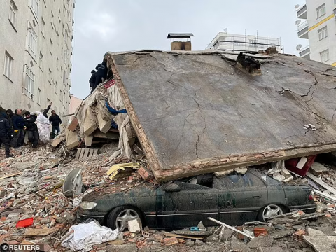 زلزله سهمگین در ترکیه با صدها کشته و زخمی
