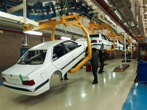 آمار تامل برانگیز از تعداد خودروهای ناقص در کارخانه‌ها 