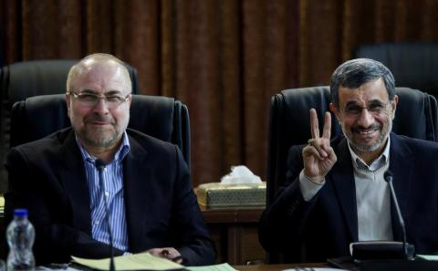 ژست عجیب احمدی نژاد در کنار قالیباف/عکس
