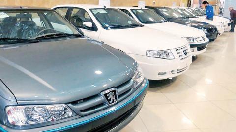 پرونده عرضه خودرو در بورس کالا، از ماه‌های پایانی سال گذشته با مخالفت...